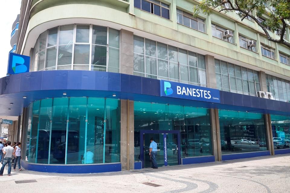 Concurso Banestes: Salários entre R$ 4.141,50 e R$ 5.363,81!