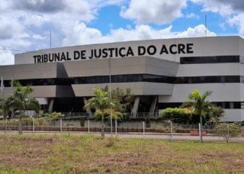 Concurso TJ Acre: muitas vagas e salários de até R$ 7.571,20!
