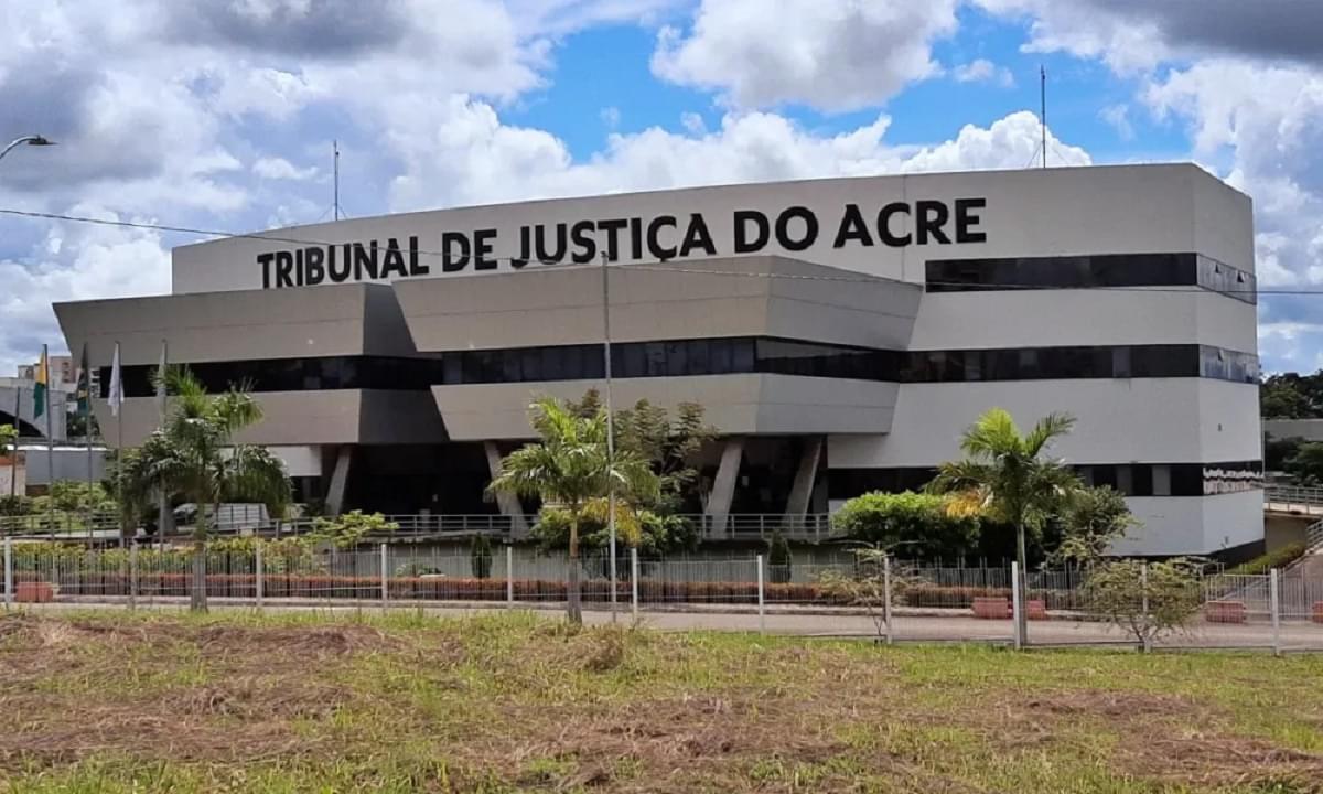 Concurso TJ Acre: muitas vagas e salários de até R$ 7.571,20!