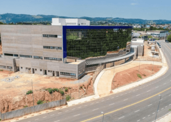 Concurso Santana de Parnaíba Saúde SP: salários entre R$ 2.974,05 e R$ 13.661,30!