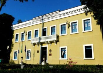 Piraí abre 100 vagas em concurso; salários de até R$ 7,2 mil