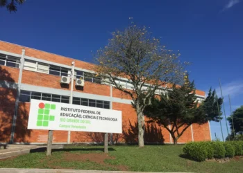 IFRS oferece Cursos Técnicos e Superiores Gratuitos, uma mega oportunidade!