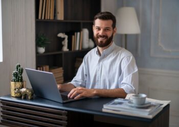 HOME OFFICE com Salário Superior a R$ 3.400MIL. Confira