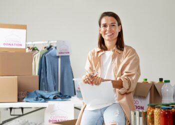 TRABALHE em CASA: 6 DICAS para começar hoje mesmo. Confira