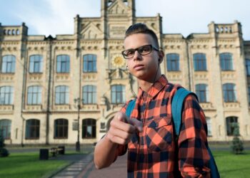 350 VAGAS de Graduação GRATUITAS a Distância: Saiba como se inscrever