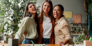 10 MIL VAGAS do GOOGLE: Curso GRATUITO de Inteligência Artificial para Mulheres.