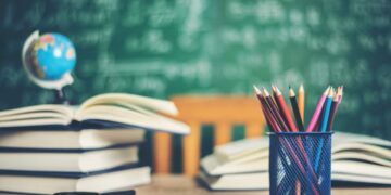 SECRETARIA DE EDUCAÇÃO: Concurso Público oferece 1.000 VAGAS e remunerações que podem chegar de R$ 5.500 mensais; Confira