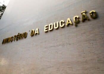 MEC disponibiliza 80 mil BOLSAS para cursos de LICENCIATURA; Veja como participar