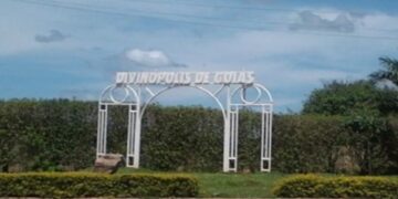 Divinópolis GO: 100 vagas e cadastro reserva; salários até R$ 12 mil