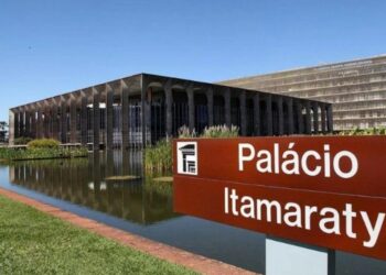 Itamaraty anuncia concurso para diplomata; ganhos de R$ 20 mil!