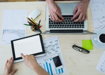 Você sabe qual é a diferença entre curso técnico e tecnólogo? Imagem: Freepik