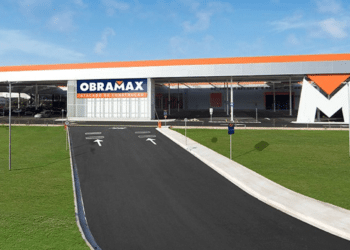 Emprego na ObraMax: mais de 70 vagas disponíveis para profissionais e jovens aprendizes.