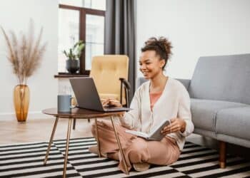 Ganhe R$ 2.800 no conforto da sua casa: confira a vaga home office!