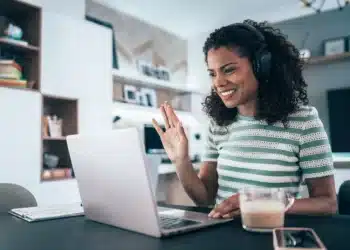 Trabalhe no conforto de sua casa - Imagem: Nova Escola