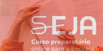 Mão escrevendo em caderno com materiais de estudo ao redor, destacando curso para o encceja gratuito.