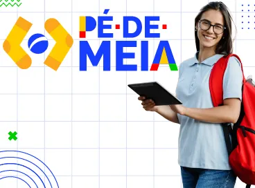 Aluna com tablet, representando o programa Pé-de-Meia Licenciaturas.