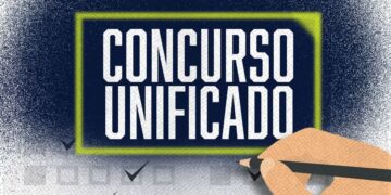 Imagem destacando a palavra 'Concurso Unificado' com uma mão desenhando em um quadro. A imagem usa cores vibrantes e é ideal para promover concursos públicos integrados.
