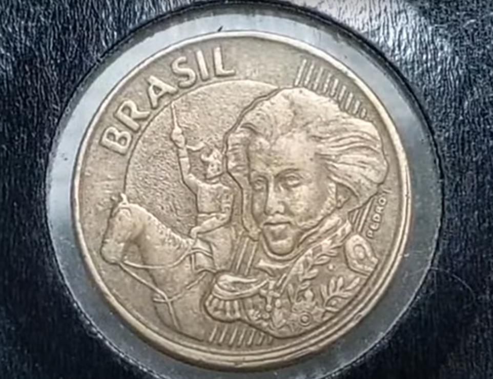 Anverso da moeda de 10 centavos com busto de Dom Pedro I