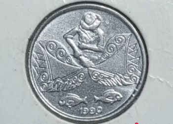 Moeda de 5 centavos de 1990 com imagem de pescador e possível erro de cunhagem