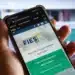 Parcele sua dívida do FIES em até 180 vezes 11 Imagem exibindo a tela do portal do FIES em um celular, mostrando informações sobre o renegociação de dívida do FIES.