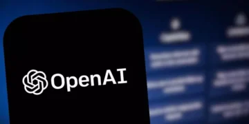 O logo da OpenAI em branco sobre um fundo gradiente em tons pastel de azul e roxo, com a inscrição "Jobs Platform", nova platorma de emprego com IA.