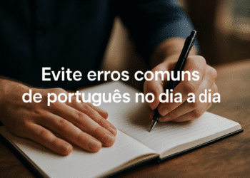 Homem escrevendo em um caderno com uma caneta, com a imagem sobreposta pela frase: 'Evite erros comuns de português no dia a dia'.