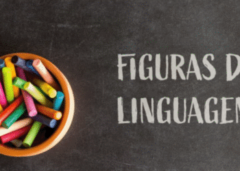 Giz de cera colorido em um pote de barro sobre um quadro-negro com os dizeres "Figuras de linguagem", representando a criatividade na escrita.