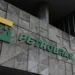Logo da Petrobras em prédio do Instituto Federal de Pernambuco (IFPE) - Curso técnico gratuito em parceria