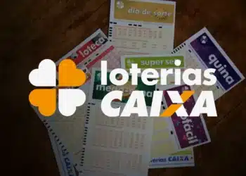 Cartelas de várias loterias da Caixa Econômica Federal, incluindo Mega-Sena, Quina e Dia de Sorte.