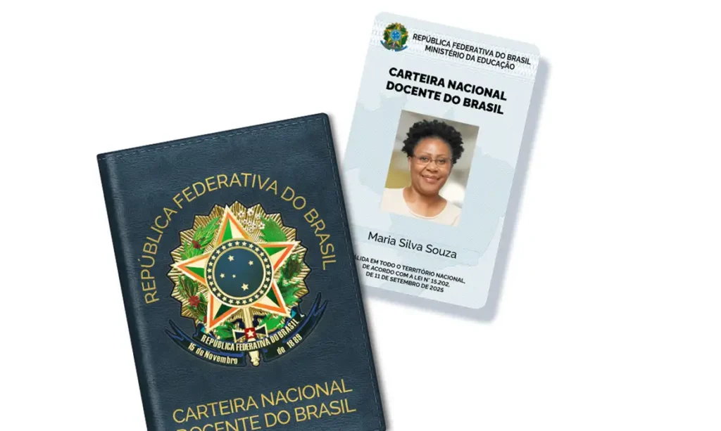 Identificação oficial do docente emitida pelo MEC. Documento da Carteira Nacional Docente do Brasil acompanhado de cartão de identificação do professor