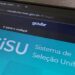 Tela de um computador exibindo a página de login do SiSU (Sistema de Seleção Unificada) com o logotipo do Governo Federal (gov.br) no topo e a barra de endereços do navegador visível.