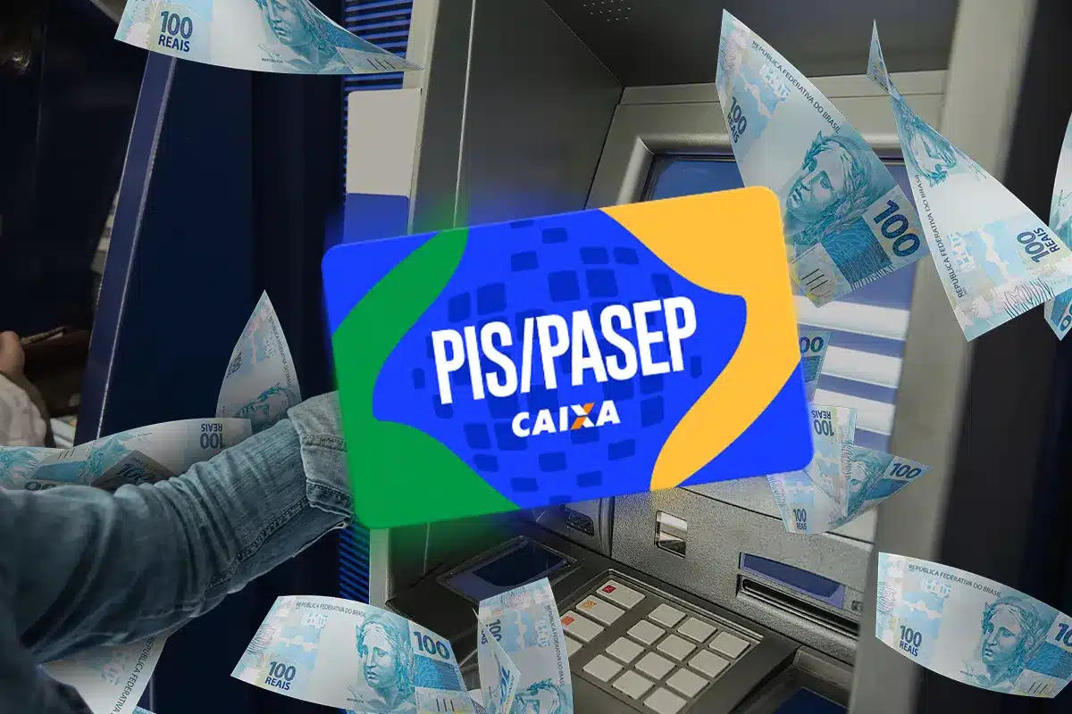 funcionamento pagamento automacao pis pasep 2026 Montagem digital mostrando um cartão azul, verde e amarelo com a inscrição "PIS/PASEP CAIXA" em frente a um caixa eletrônico. Notas de 100 reais aparecem flutuando ao redor da máquina.