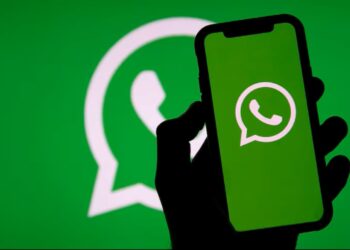 Tela de celular com aplicativo WhatsApp aberto ilustrando como descobrir se uma pessoa bloqueou você no WhatsApp.