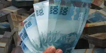 Salário mínimo atualizado em 2026 impactando aposentados e trabalhadores com aumento nos pagamentos