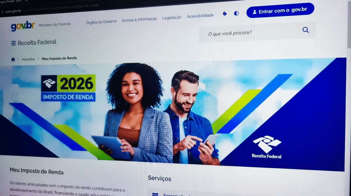 Como declarar o IR 2026 Tela de computador exibindo o site da Receita Federal com banner do Imposto de Renda 2026