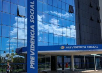 Fachada da Previdência Social representando o concurso do INSS com previsão de novas vagas