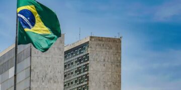 O que significa “impávido colosso” e outras 9 palavras do Hino Nacional que poucos brasileiros entendem