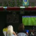 Saiba quais escolas e repartições podem liberar alunos e funcionários no horário do jogo do Brasil