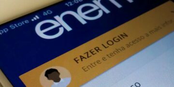 Aplicativo do Enem aberto no celular mostrando opção de login e logotipo na parte superior